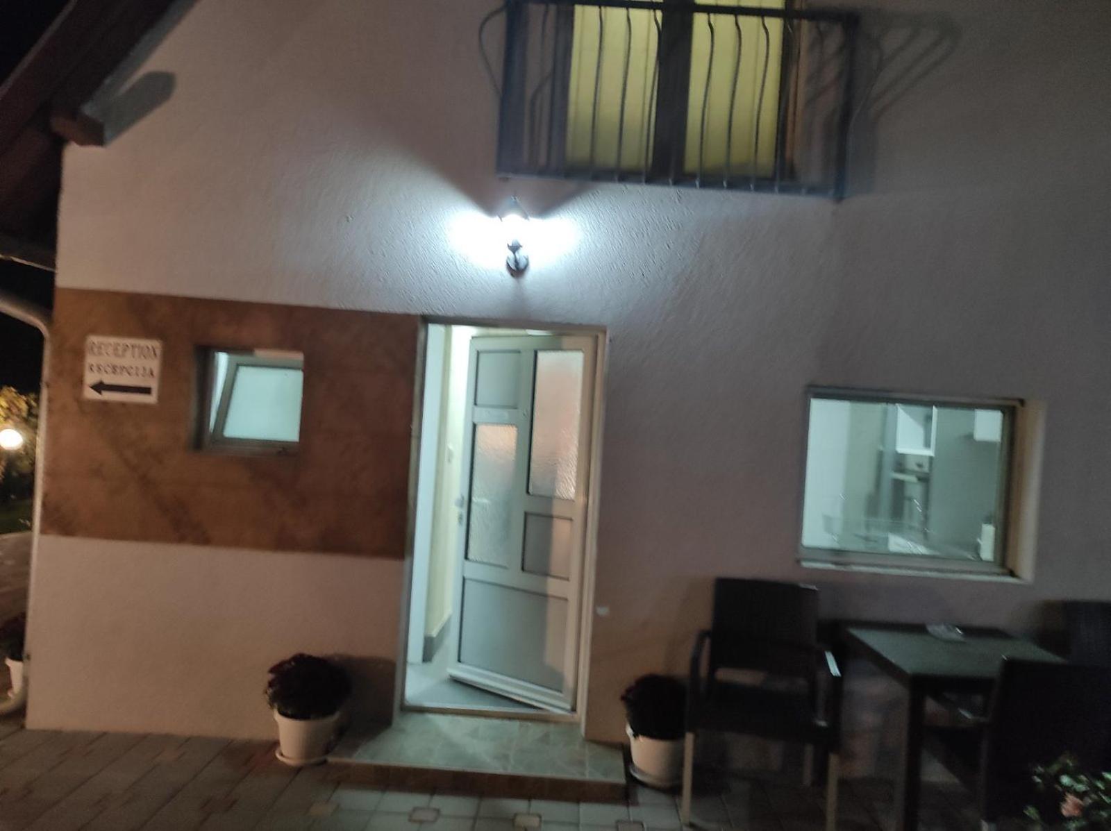 Vila Mila Riverside Apartments Smederevo Room photo