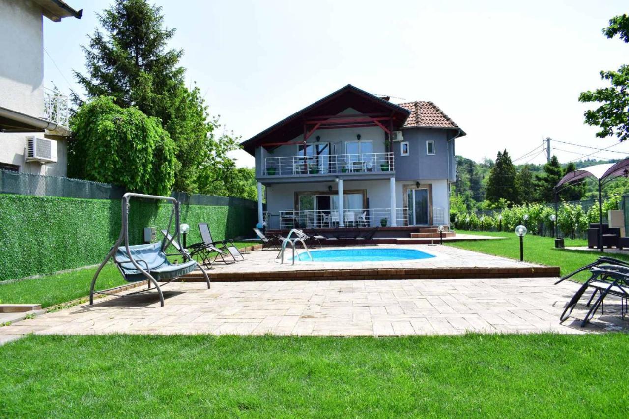 Vila Mila Riverside Apartments Smederevo Exterior photo